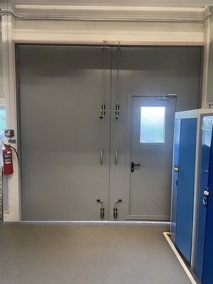 Ворота с окном Ворота с окном