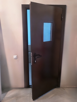 С огнеупорным окном С огнеупорным окном