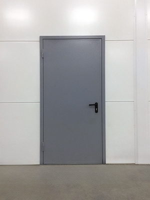 Дверь базовых размеров