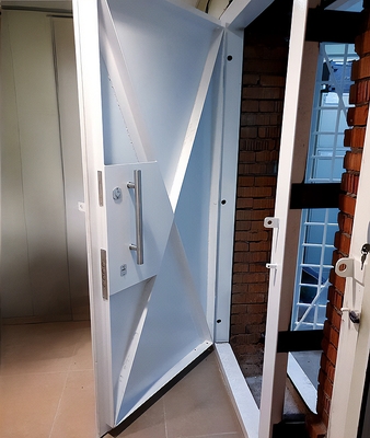 Усиленная дверь Усиленная дверь