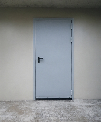 Дверь ei-60 на уличном входе