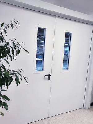 С двумя узкими стеклами