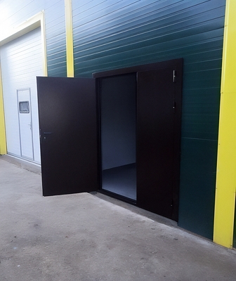 Коричневая огнеупорная дверь Коричневая огнеупорная дверь