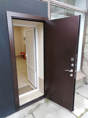 Порошковая техническая дверь Порошковая техническая дверь