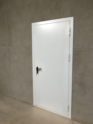 Белая огнеупорная дверь