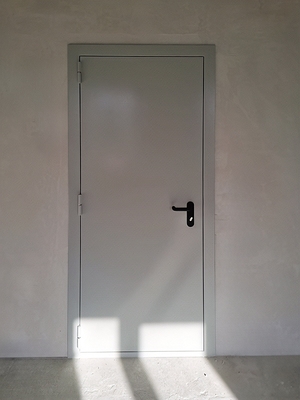 Глухая одностворчатая дверь ei-60