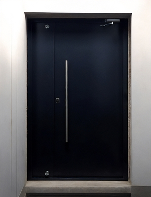 С длинной ручкой