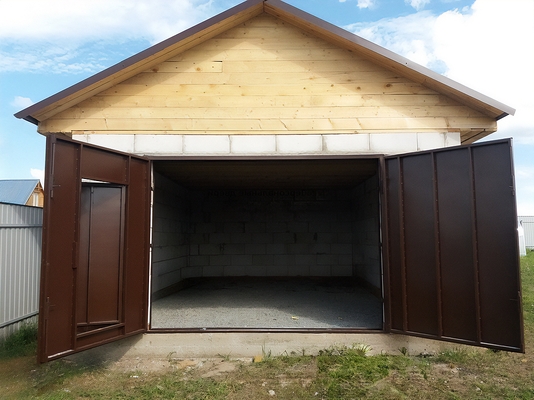 Ворота для частного гаража