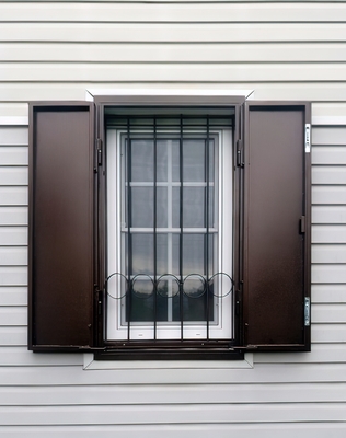 Оконные ставни с двумя створками Оконные ставни с двумя створками