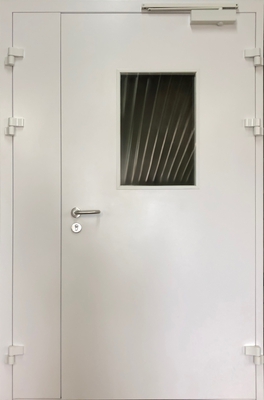 Полуторная противопожарная дверь ДПМ с остеклением ei-60 и двухсекционными петлями