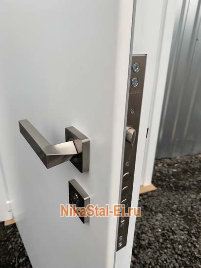 Замок Замок